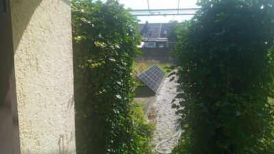 Aufgestellte Balkon-Solaranlage – Foto Nr. 4